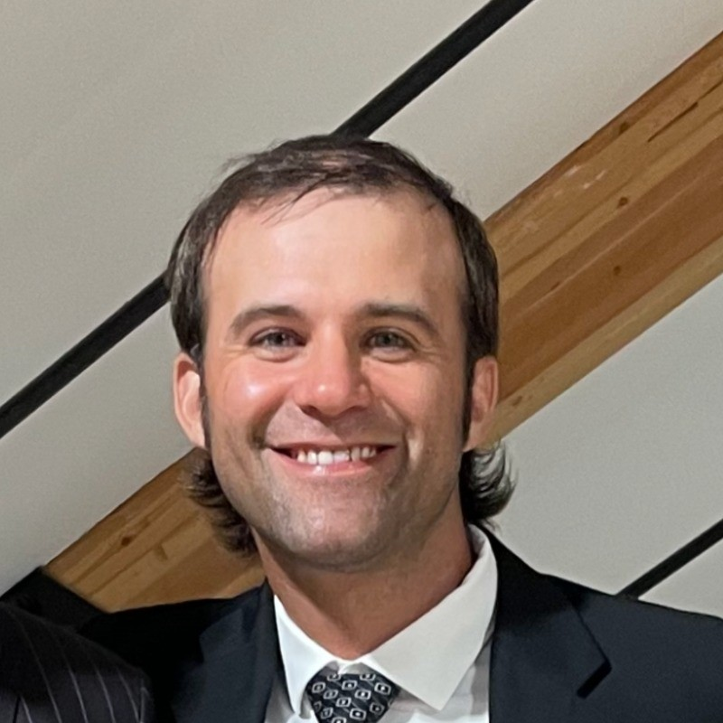 Jared Essen Headshot